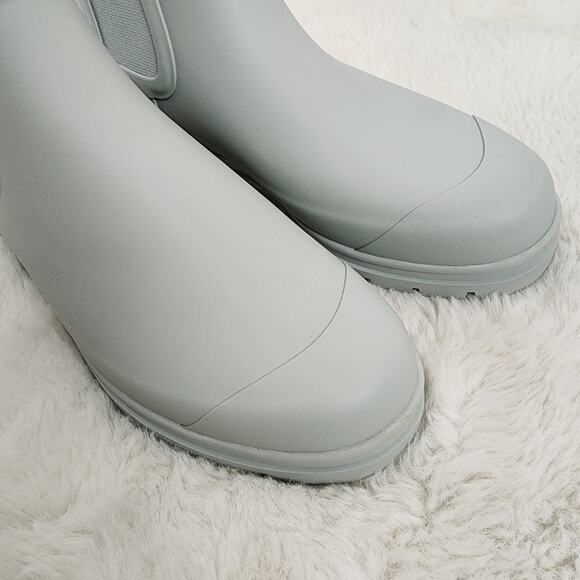 Everlane Sage Green Chunky Lug Sole Chelsea Rain Boots Waterproof Bootie 7 - Picture 4 of 9